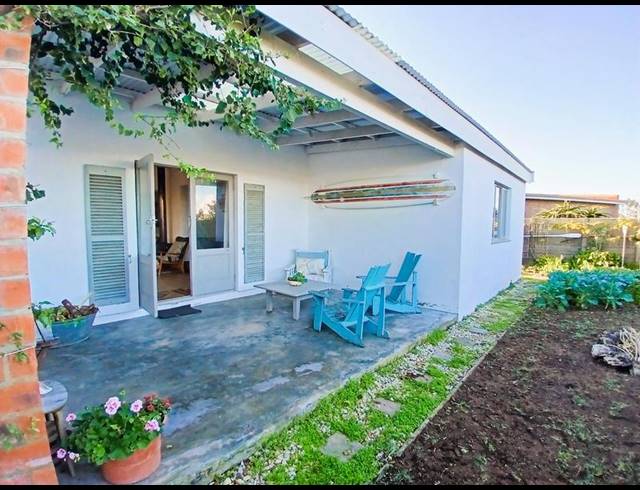 5 BEDROOM HOUSE FOR SALE IN STILBAAI-WES